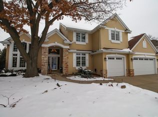 1513 Pinetree Pass, Eagan, MN 55122