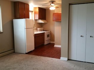 906 Luther Pl APT 1, Albert Lea, MN 56007