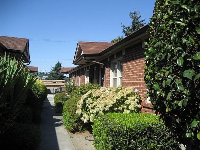 1st image of 2365 Eastlake Ave E APT G