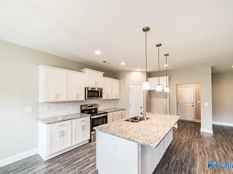 3029 Crystal Creek Dr — Photo 15