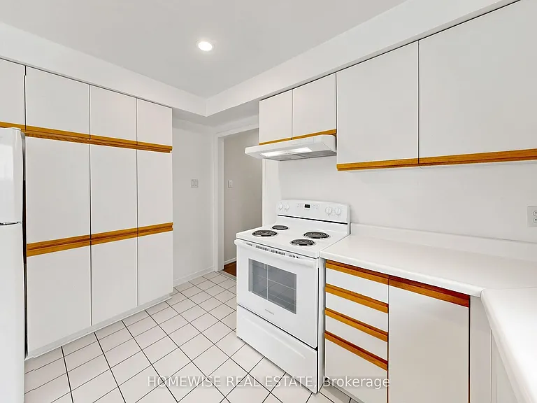 11 Briarcliffe Cres — Photo 12