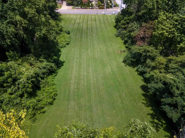 621 S Burkhardt Rd, Evansville, IN 47715