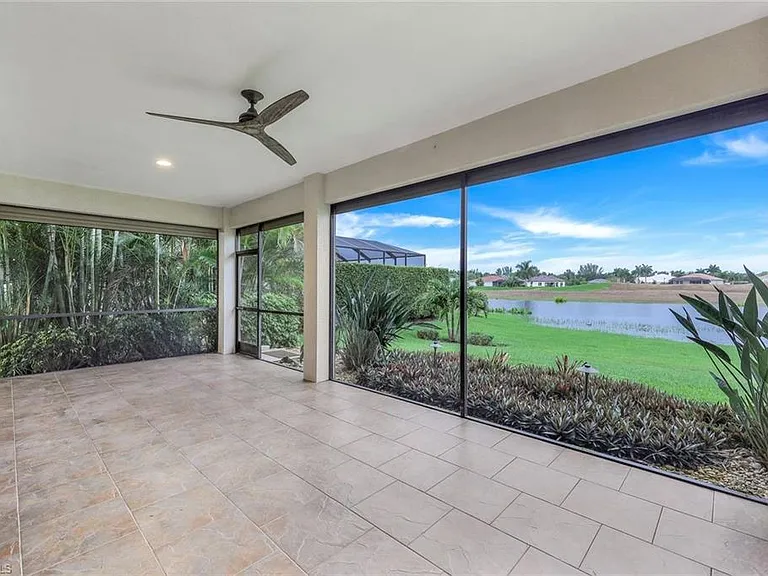 18025 Greenwood Dr — Photo 1