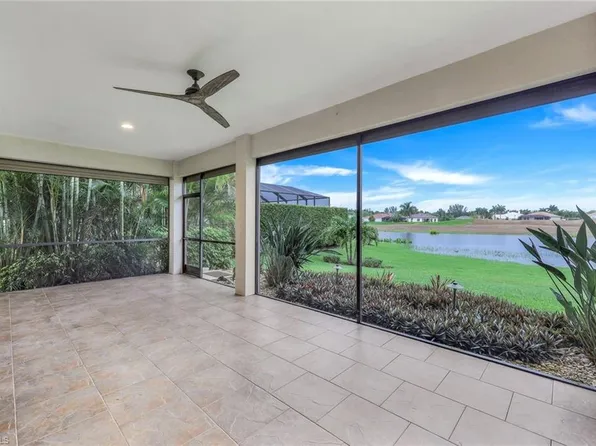 18025 Greenwood Dr, Naples, FL 34114