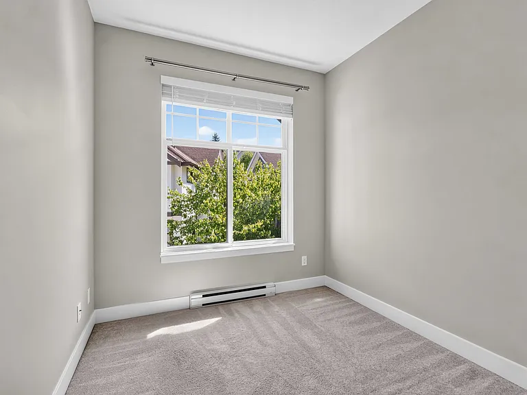 5048 Savile Row #D270 — Photo 19