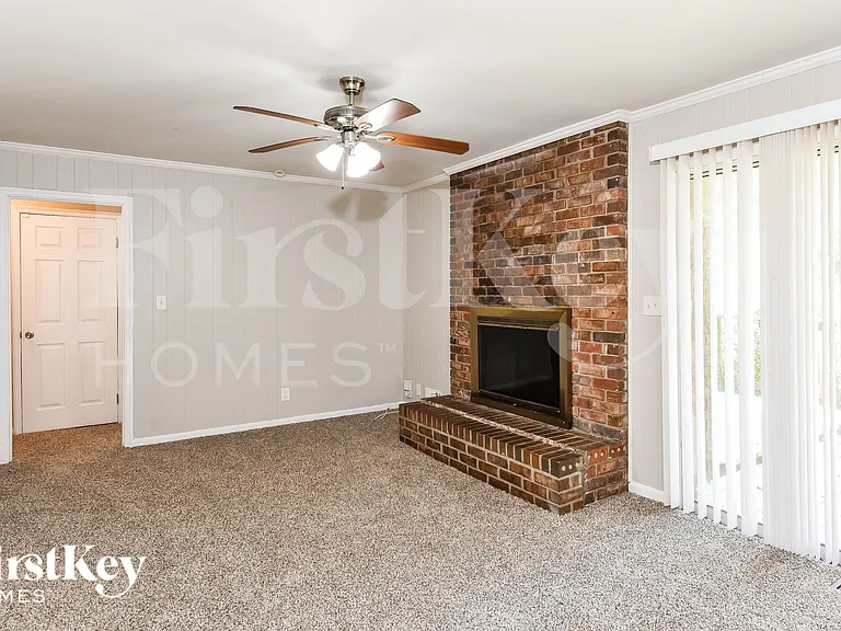 3605 Las Olas Dr — Photo 9