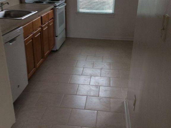 4th image of 8538 Chesapeake Blvd APT 207