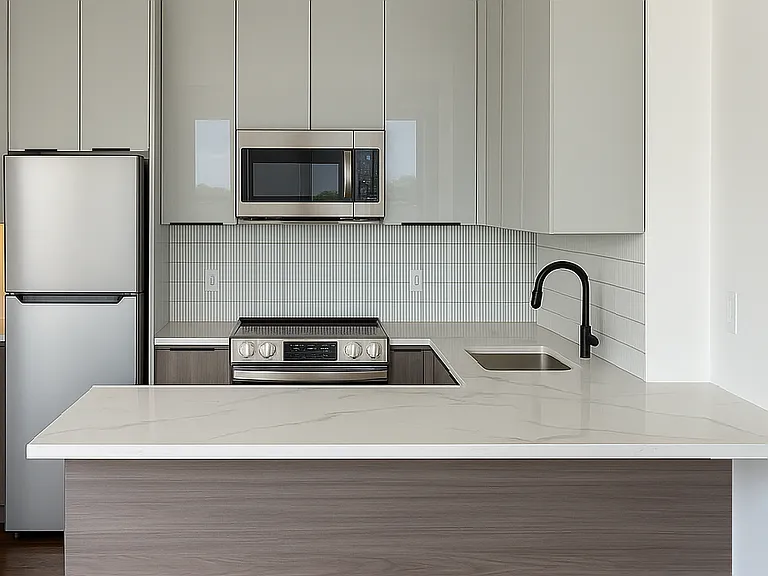 7-15 School St #2 — Photo 3