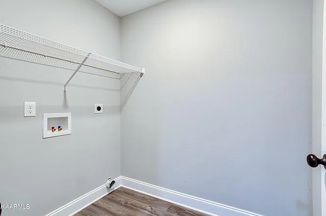 7936 Poplar Grove Ln — Photo 38