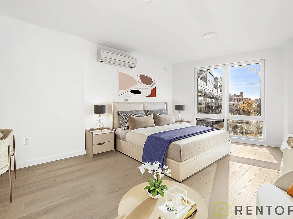 210 Greenpoint Ave #8F