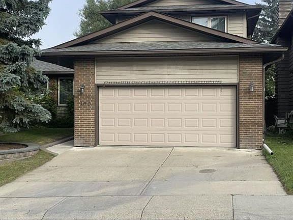 2nd image of 160 E Hawkwood Way NW
