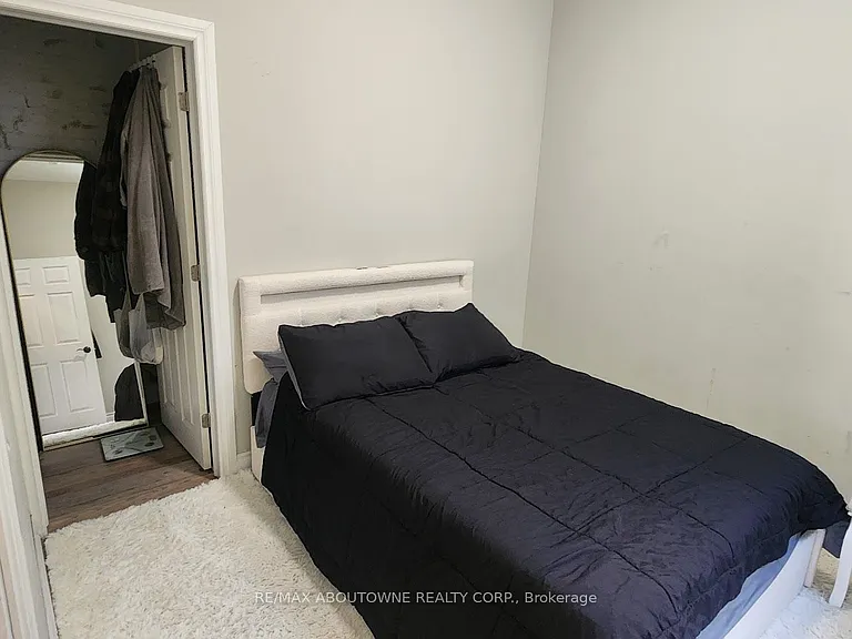 498 Main St E #1A — Photo 11