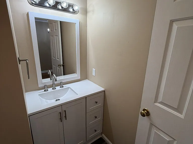 1100 Turkey Foot Rd #5 — Photo 12