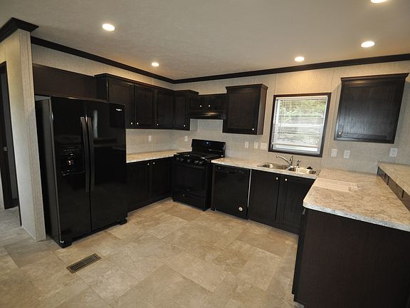 4th image of 418 Forest Blvd