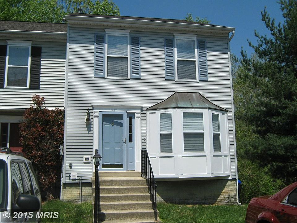 Exterior (Front)