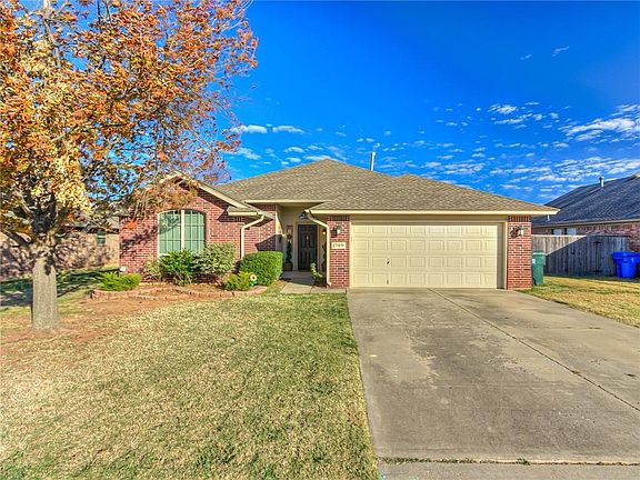 2nd image of 1709 Clearwater Dr