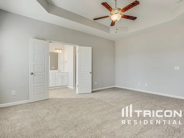Tricon Spring Hill — Photo 45