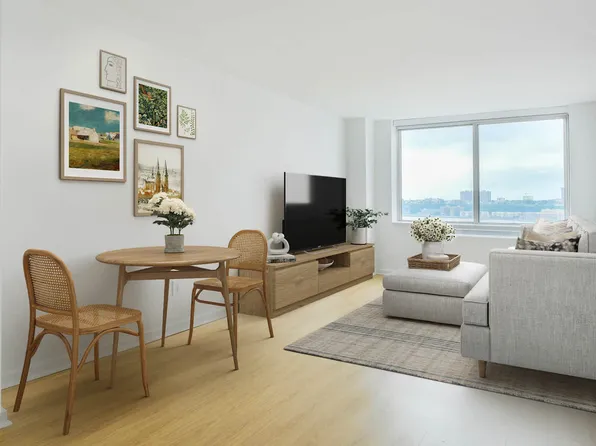 180 Riverside Boulevard image 13 of 71