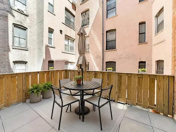 649 E 9th St #A5, New York, NY 10009