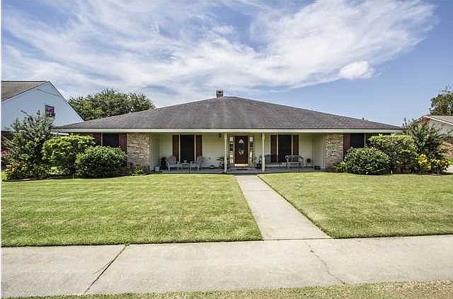 1st image of 111 Sheridan Dr