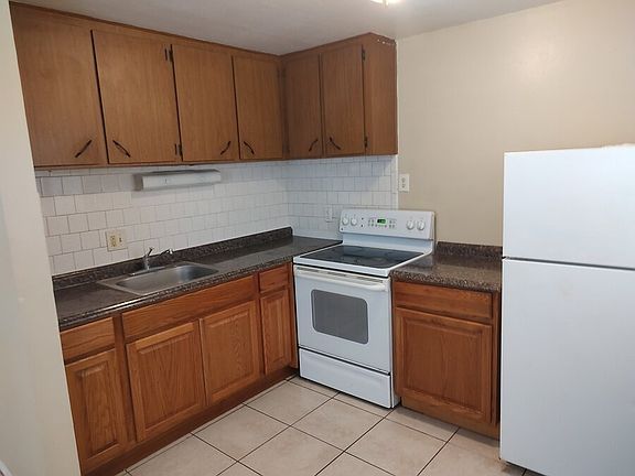 5th image of 119 Lithia Pinecrest Rd APT L