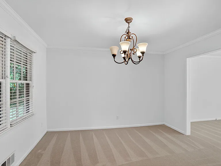 447 Cove Dr NE — Photo 5