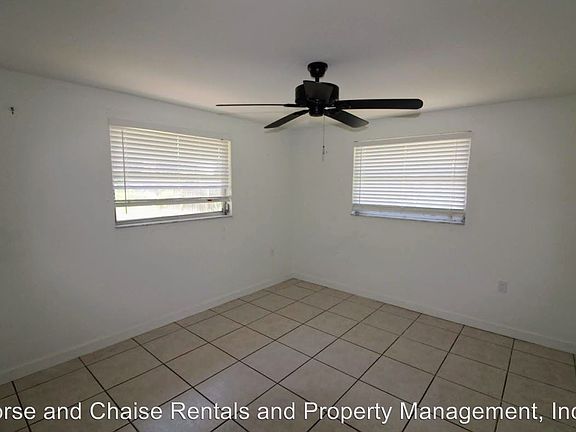 5th image of 534 Acacia Ln