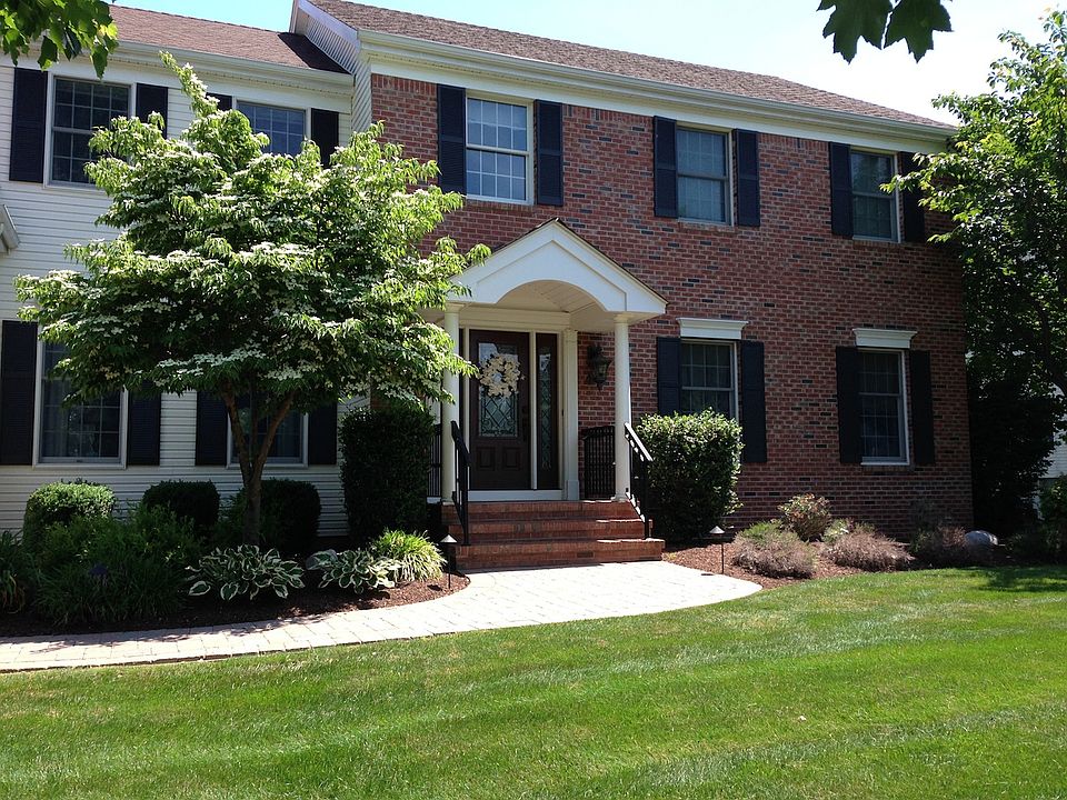 2nd image of 47 Milburn Dr