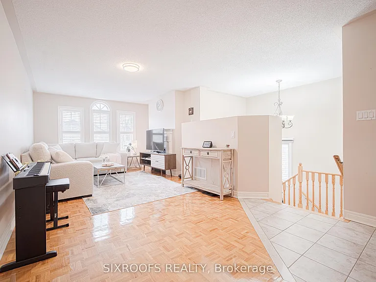 23 San Vito Dr #UPPER — Photo 5