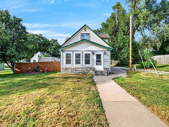 3rd image of 6514 Blondo St