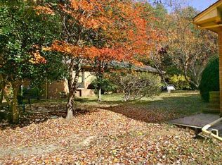1614 Smith Level Rd #B, Chapel Hill, NC 27516