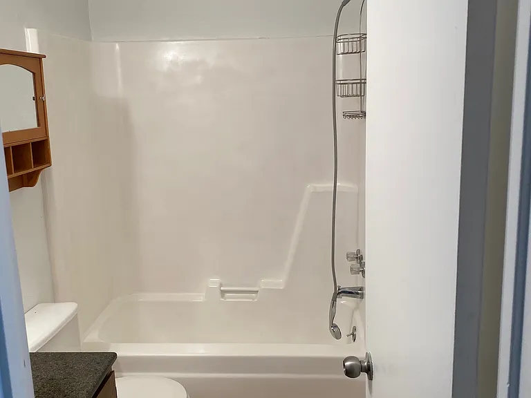 136 Montague Dr #136 — Photo 4