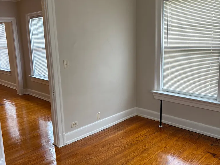 908 Audubon Pkwy #7 — Photo 2