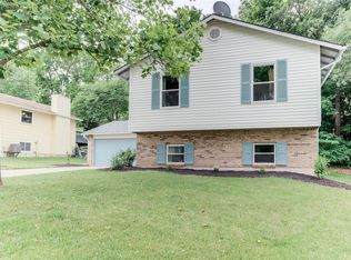 1629 Dahlia Ct, Saint Charles, MO