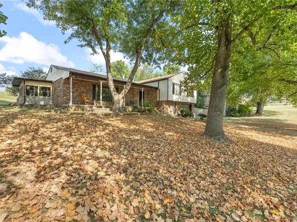 1202 Eugene St, Harrison, AR 72601