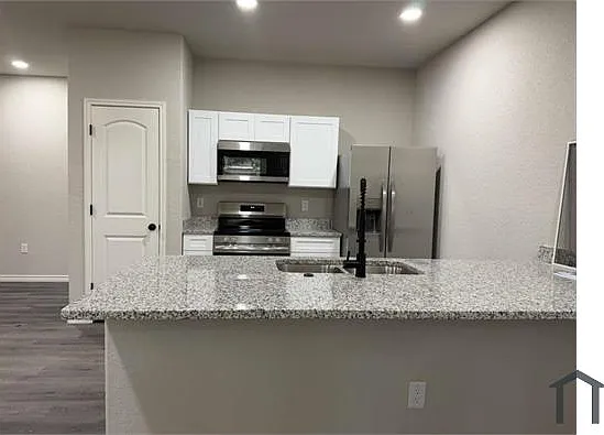 7610 Windsor Oaks — Photo 5