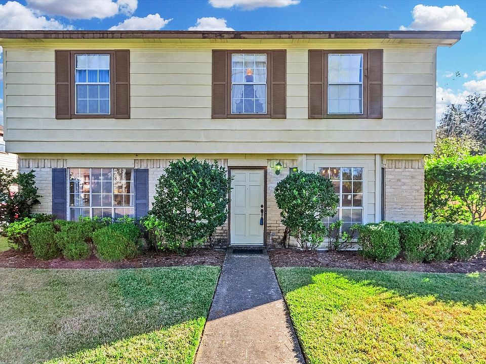 1st image of 10011 Golden Sunshine Dr