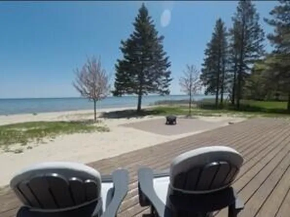 16098 Glen Eagle Ln, Ocqueoc, MI 49759