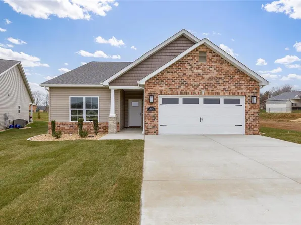 625 Dogwood Ln, Farmington, MO 63640