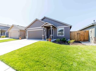 3076 NW Cedar Ave, Redmond, OR 97756