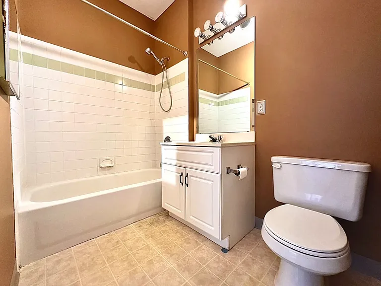 102 Mill St — Photo 10