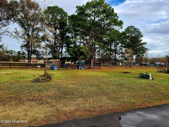 201 Deacon J W Griffin Boulevard NW, Ash, NC 28420