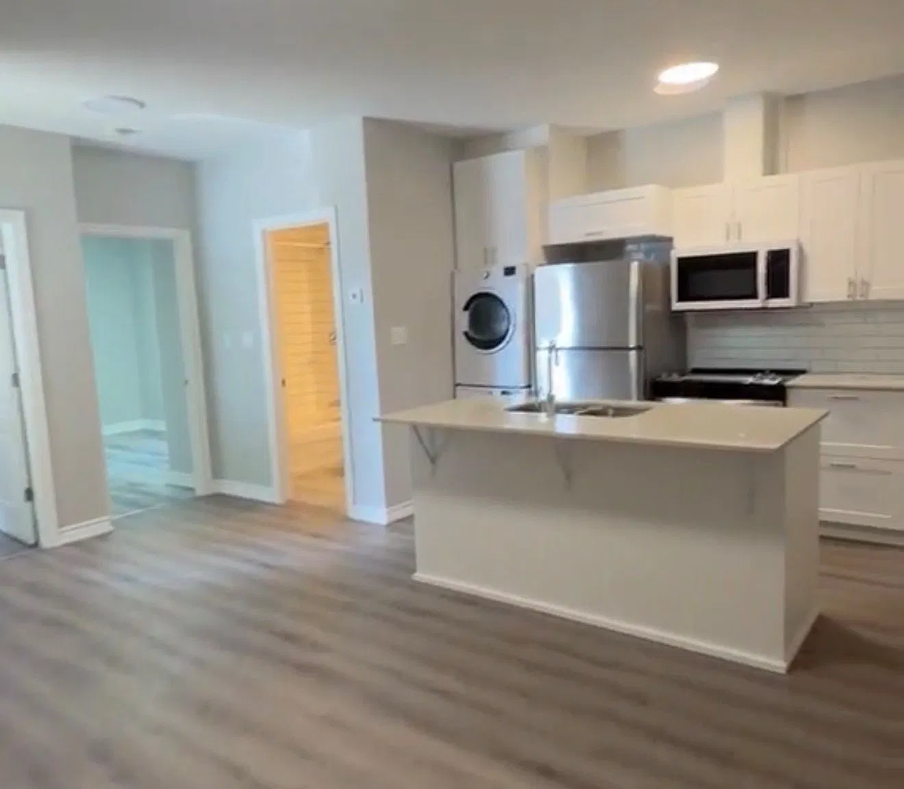 2 bed, $1,700 — Photo 2