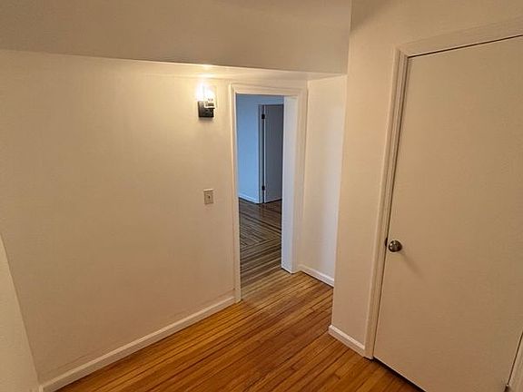 4th image of 118 N College St Floor 2