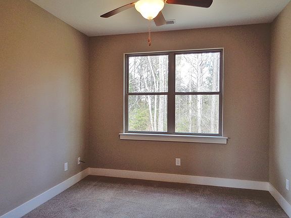 5th image of 602 The Heights Ln