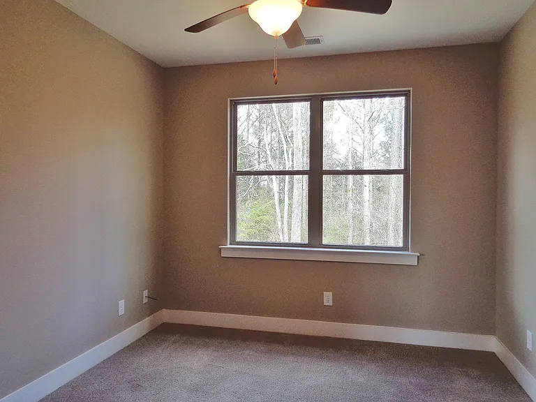 602 The Heights Ln — Photo 5