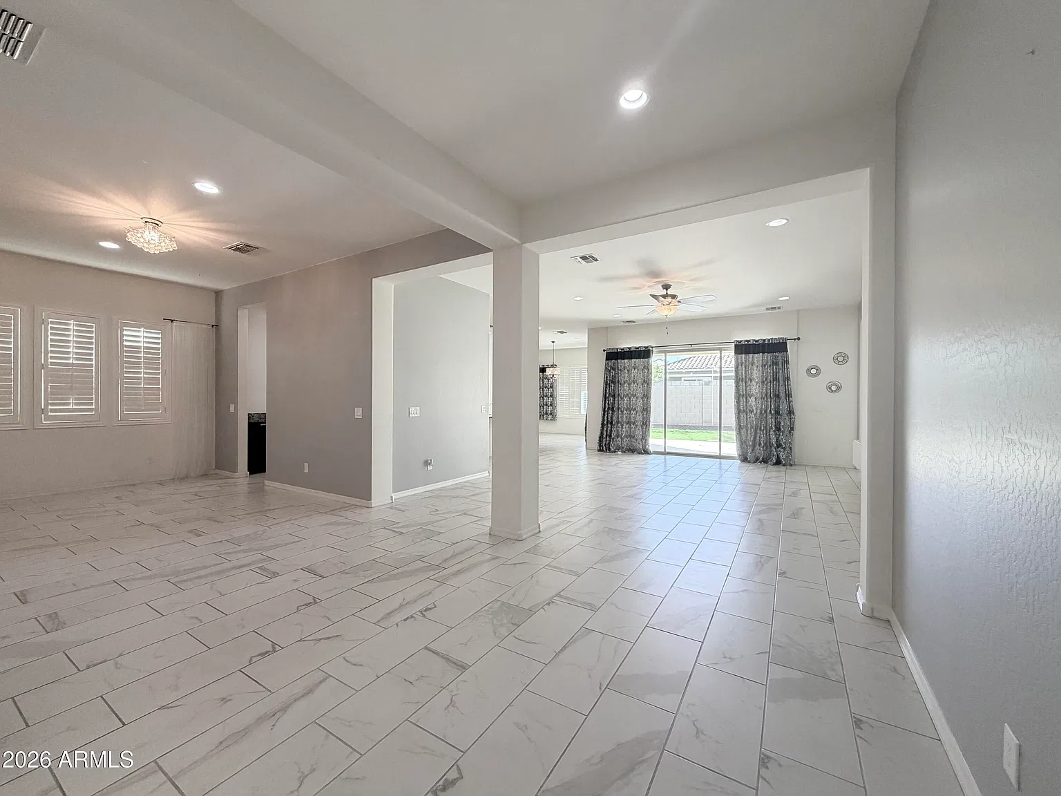 4 bed, 3.0 bath, 2984 sqft, $2,995 — Photo 3