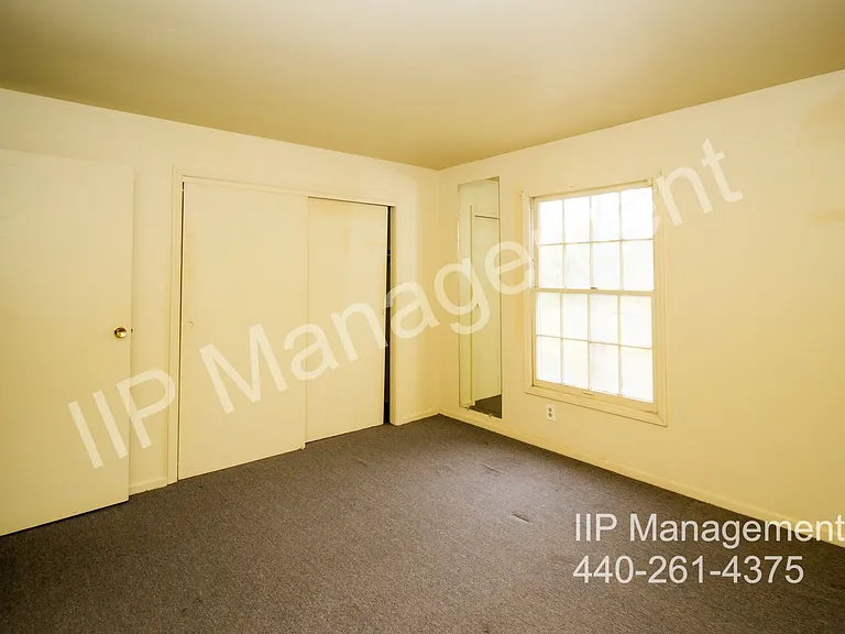 11 Trenton Sq #T-28 — Photo 3