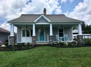 2 Buratti Dr, Coraopolis, PA 15108