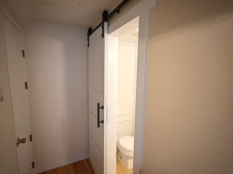 5044 Bridgepointe Pl — Photo 23